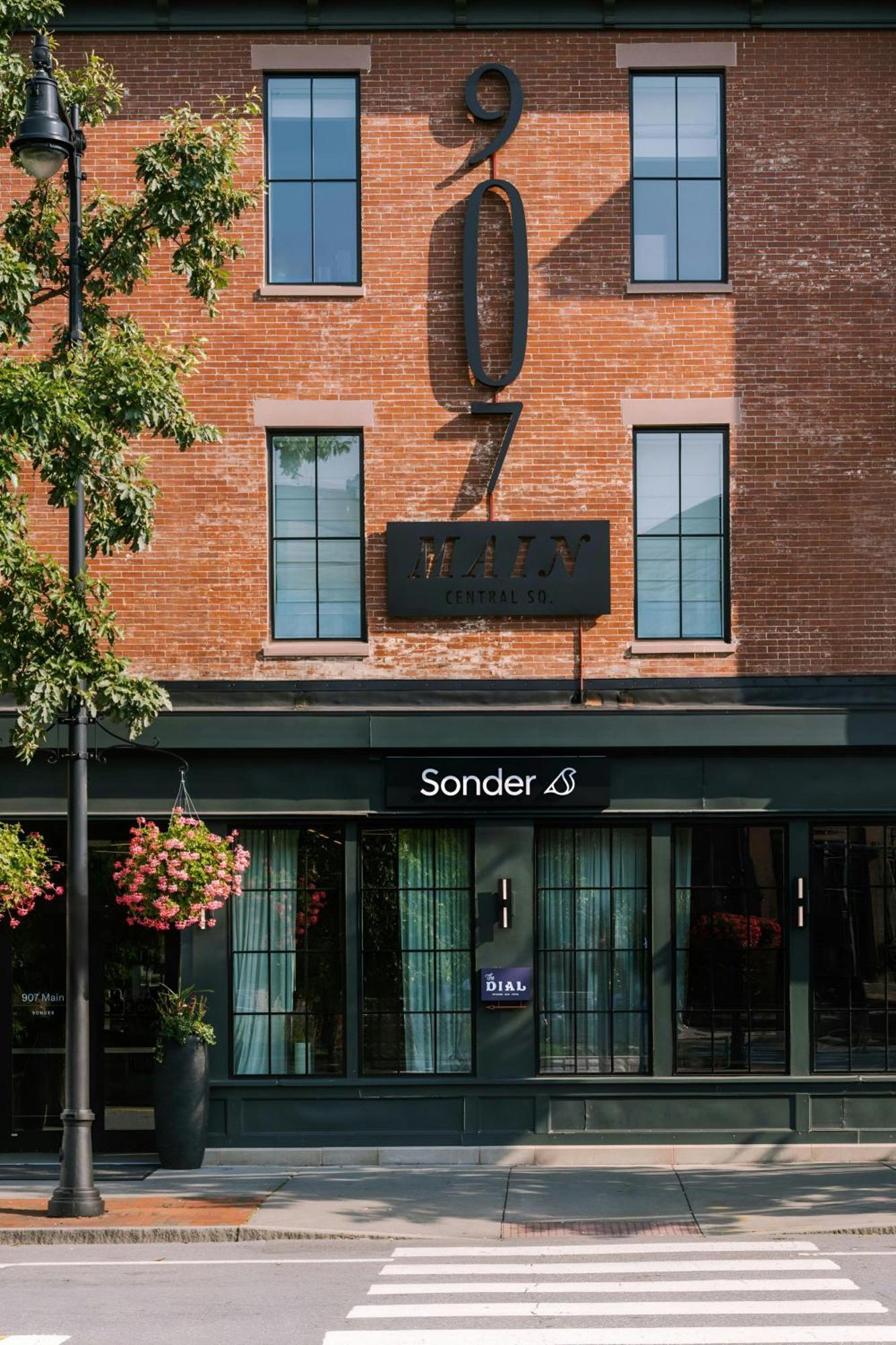 907 Main Hotel Central Square, Sonder By Marriott Bonvoy Cambridge Exterior photo